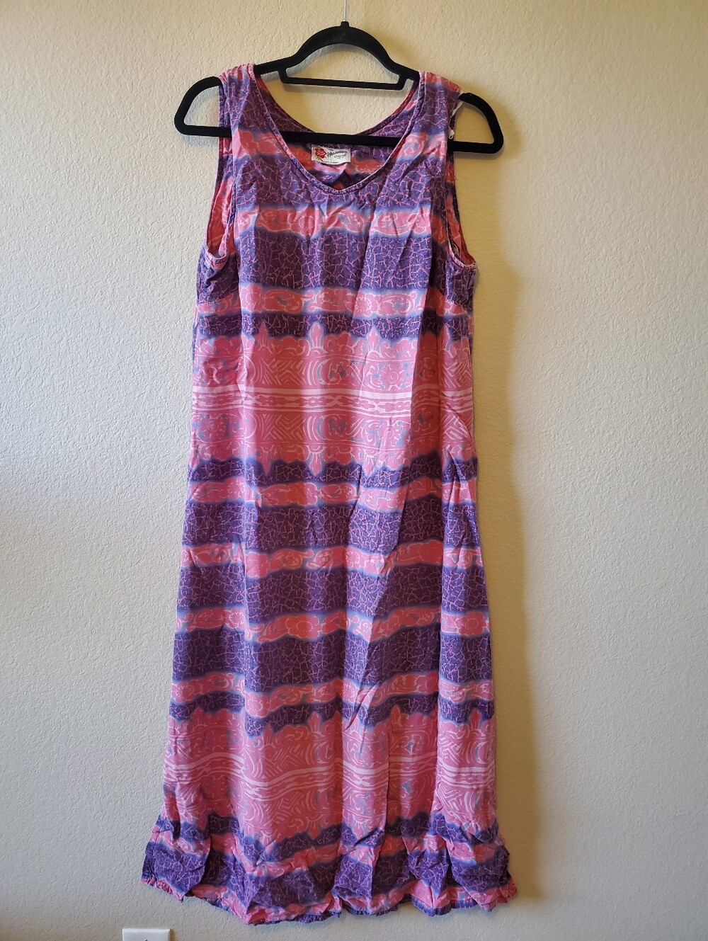 Hilo Hattie Sleeveless Pink & Purple Striped Hawaiian Dress Beach Vacation